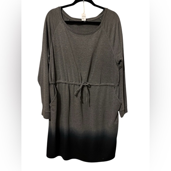 Torrid Charcoal Long Sleeve skater dress. EUC - Picture 1 of 6